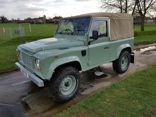 Defender 90 soft-top